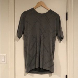Lululemon Metal Vent Tech Short Sleeve.